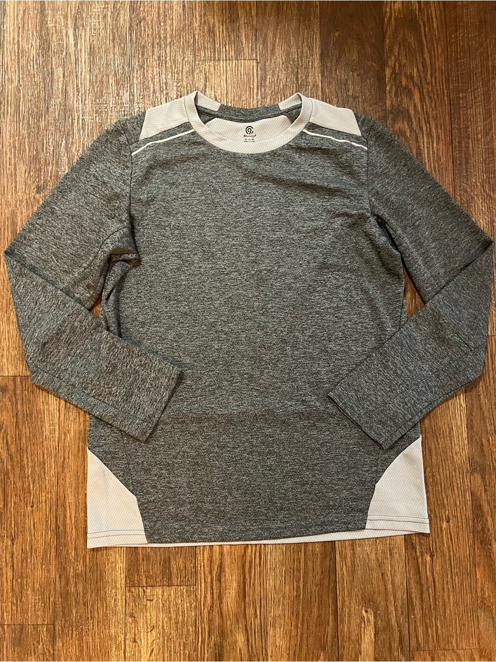 Champion Kids Gray & White Long Sleeve Athletic Shirt – XL 16/18
